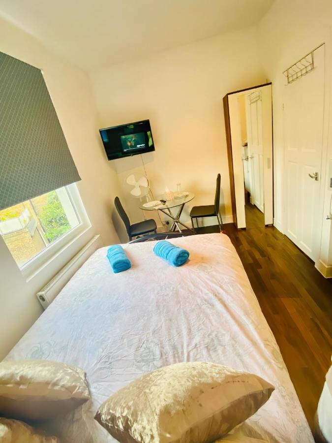 Apartamento One Bed Studio Flat In Central Londres Exterior foto